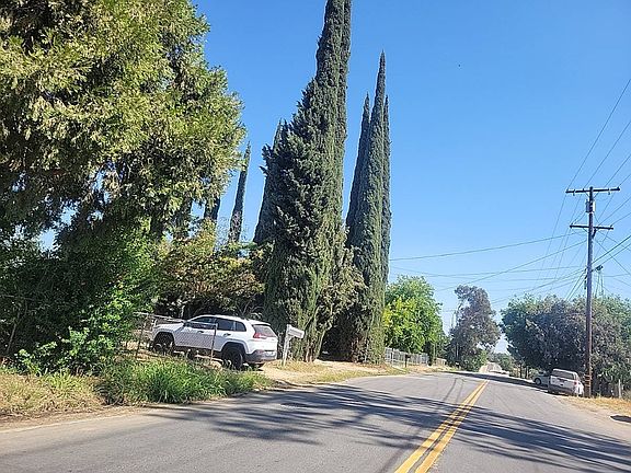 5th image of 12798 6th St