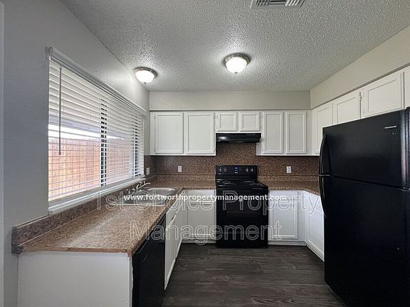 5th image of 726A Bluebonnet Dr