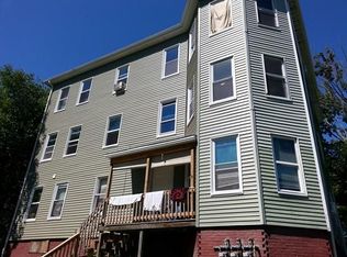 24 Edgeworth St, Worcester, MA 01605