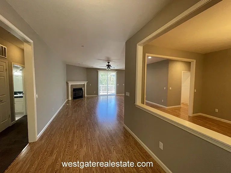 786 El Paseo Dr — Photo 16