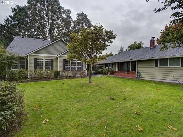 1st image of 1157 NE 11th Dr