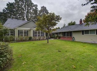 1157 NE 11th Dr, Hillsboro, OR
