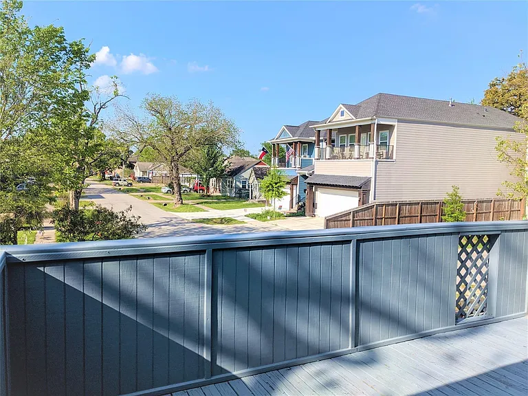 915 Alexander St #3 — Photo 16