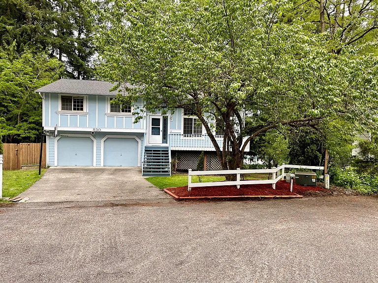 530 NW Carolyn Ln — Photo 29