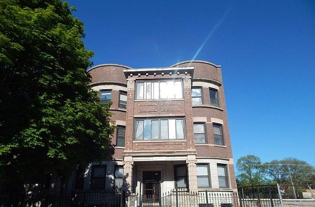 1st image of 5247 S Michigan Ave APT 3