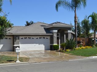 5528 W Chennault Ave, Fresno, CA 93722