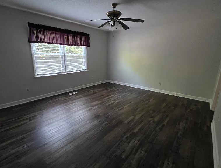 400 Chatham Pl — Photo 6