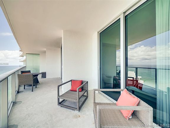5th image of 4111 S Ocean Dr #2708