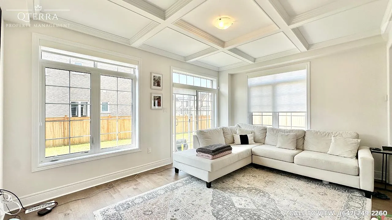 51 Branigan Cres photo 1