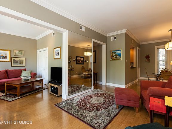 5th image of 1500 N La Salle Dr APT 2B