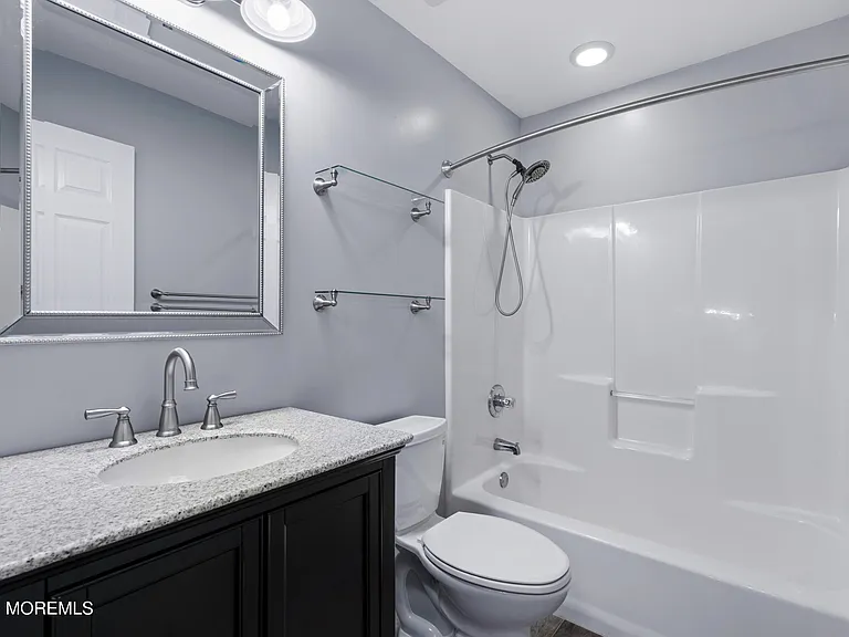 15 Faxon Dr — Photo 27