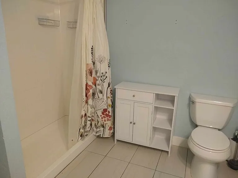 7042 W Knowley Rd — Photo 8