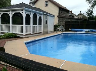 3263 Water St, Whitehall, PA