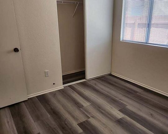3rd image of 655 Silverwood St