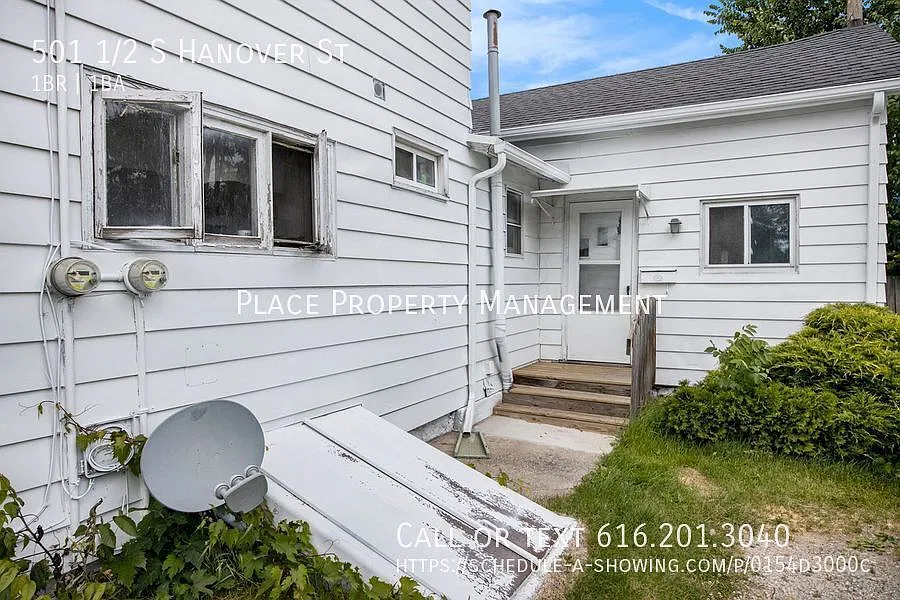 501 1/2 S Hanover St - Cozy 1 Bed Apartment — Photo 4