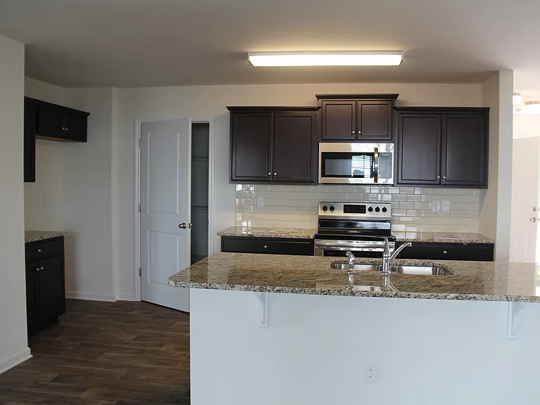 6817 Broad Valley Ct — Photo 1