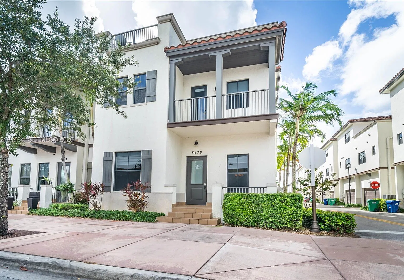 Downtown Doral Dutcher — Photo 1