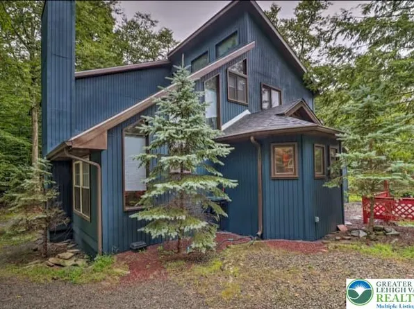 2929 Melody Ln, Tobyhanna, PA 18466