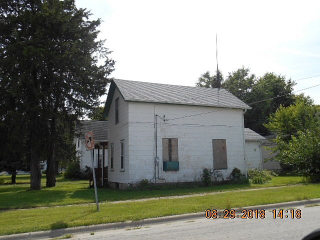 2nd image of 1001 9th St