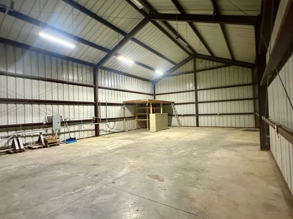 7117 W 51st St S, Tulsa, OK 74107