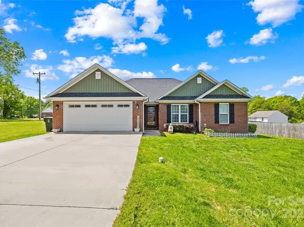 201 Churchill Dr, Kings Mountain, NC 28086