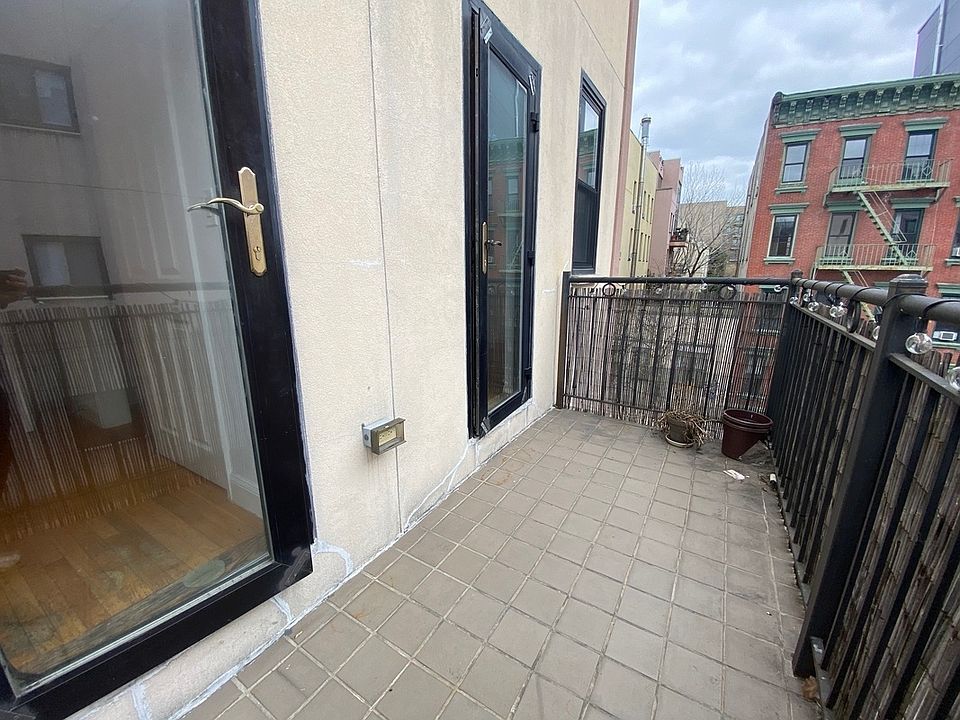 1st image of 191 Humboldt St APT 6