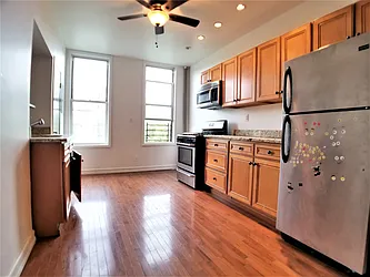 Rented by Rentall Group Inc