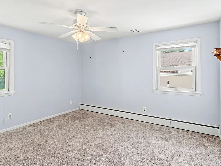 103 Maple Ave — Photo 17