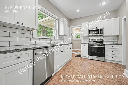 919 Worden St SE Photo 1