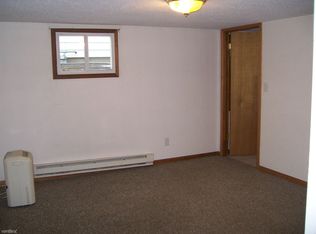 519 N 6th St APT 3, Grand Forks, ND 58203