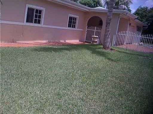 2nd image of 671 NE 141st St