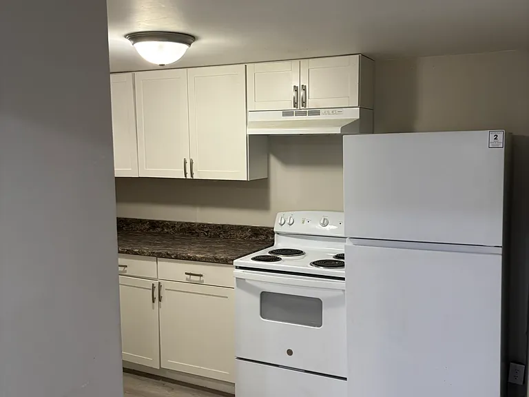 1319 Schwab Rd #B — Photo 6