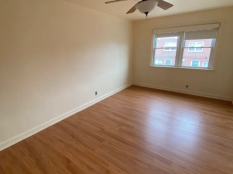 7130 Saul St #3 — Photo 10