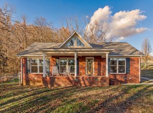 113 Poorhouse Rd, Taft, TN 38488