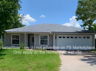 571 Prindle Dr E, Jacksonville, FL 32225
