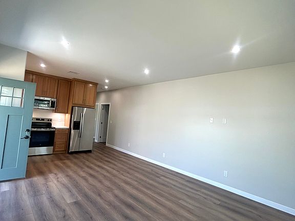 4th image of 238 N Drexel Ave