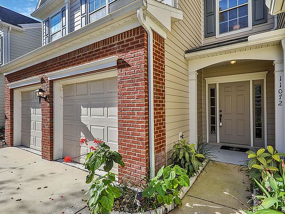 2nd image of 11072 Castlemain Cir E