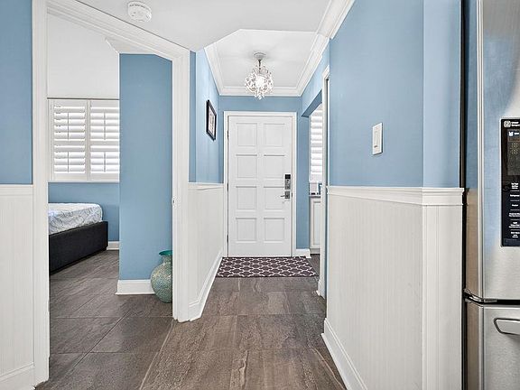 3rd image of 310 73rd Ave. N #1B