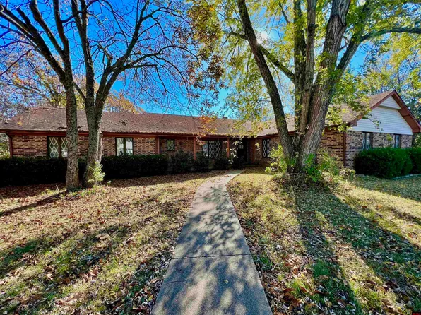 373 Overhill Rd, Mountain Home, AR 72653