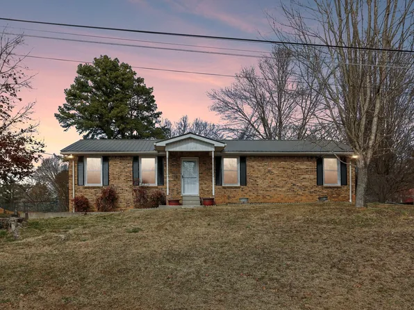 4207 Moss Hill Dr, Nunnelly, TN 37137