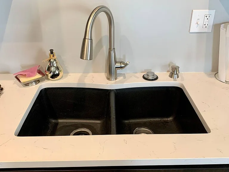 535 Troost Ave #A — Photo 19