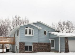 11949 91st Pl N, Maple Grove, MN 55369