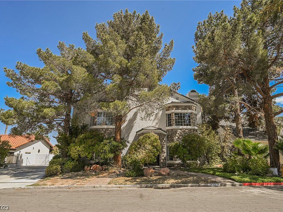 1st image of 2422 Greens Ave