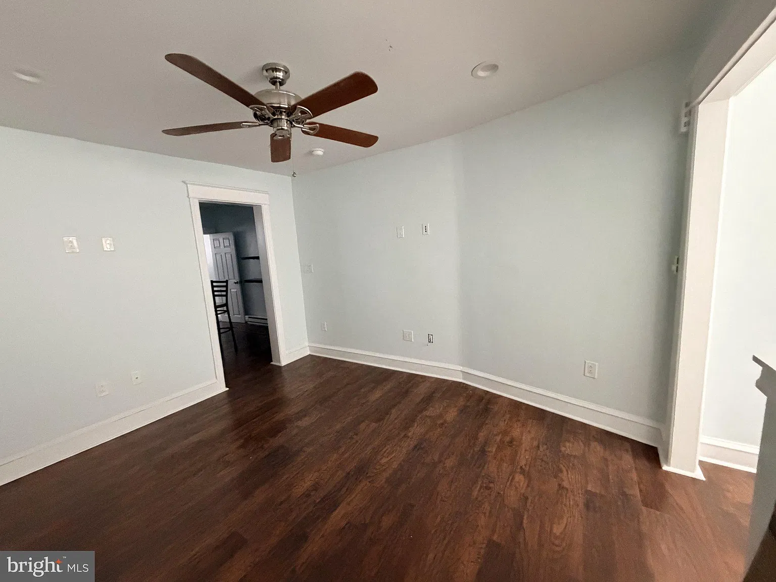 1 bed, 1.0 bath, 750 sqft, $1,150 — Photo 3
