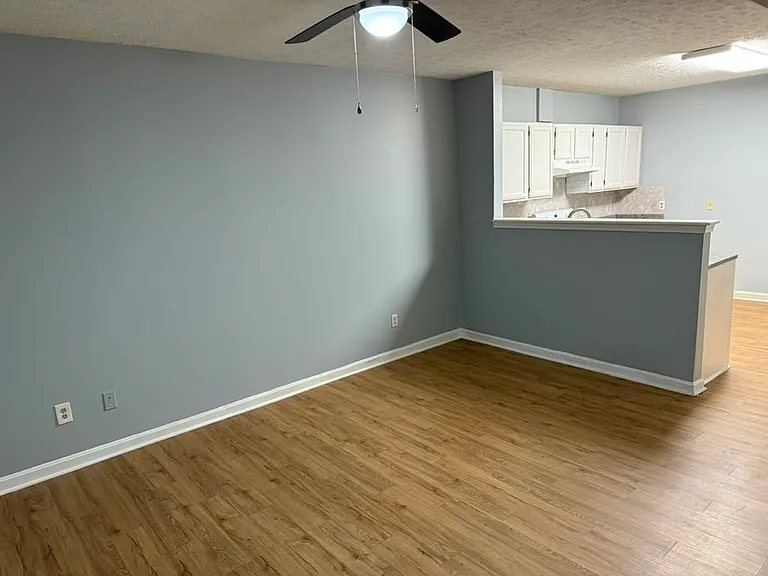 1612 W Market St #1 — Photo 2