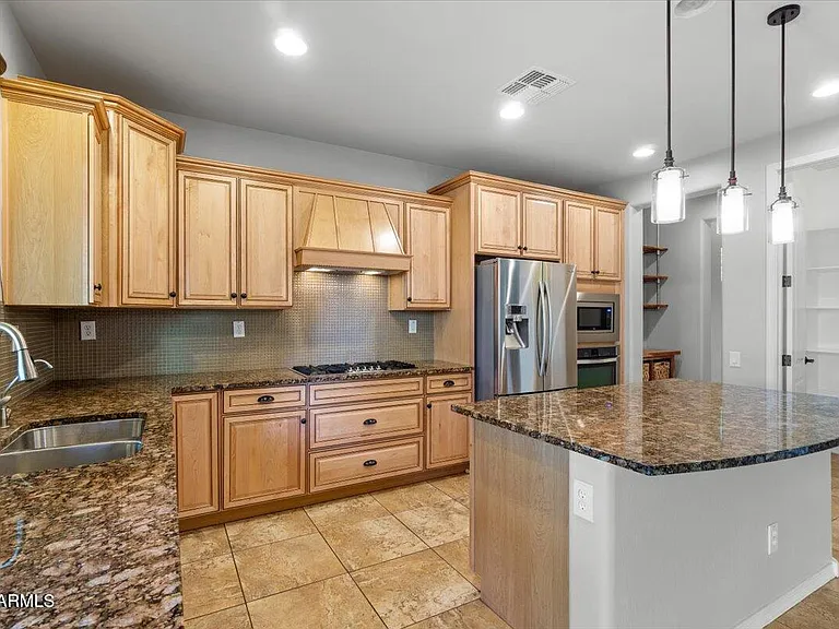 3734 E Matthew Dr — Photo 7