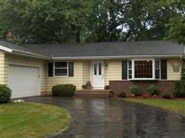 810 Derby Dr, Sun Prairie, WI 53590