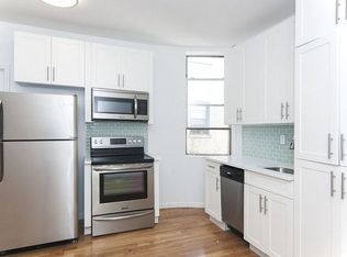 572 E 26th St #3G, Brooklyn, NY 11210