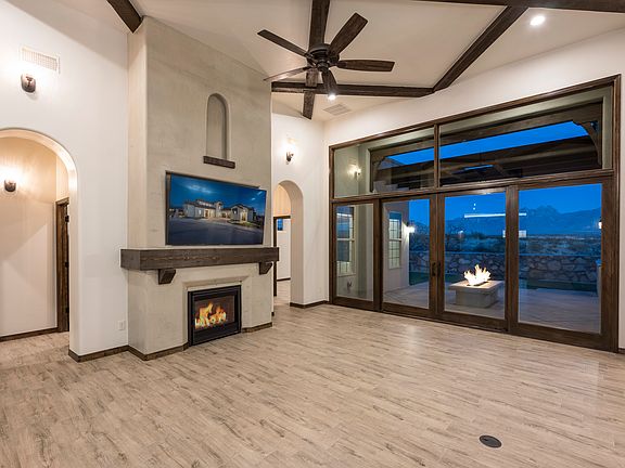 14 High Ceilings in the Great Room