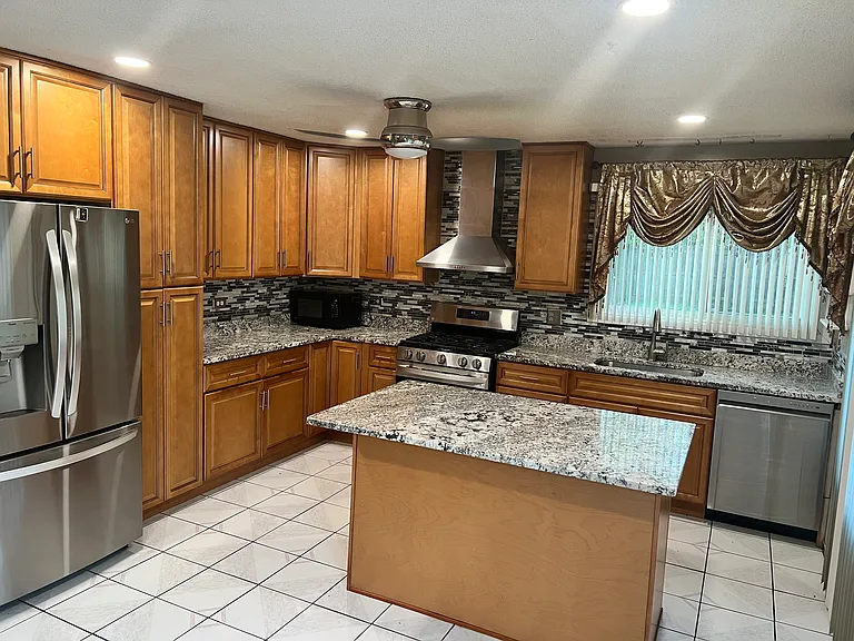 5419 Heritage Ct — Photo 9